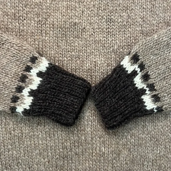 NWOT Handmade Knitted Wool Nordic Sweater